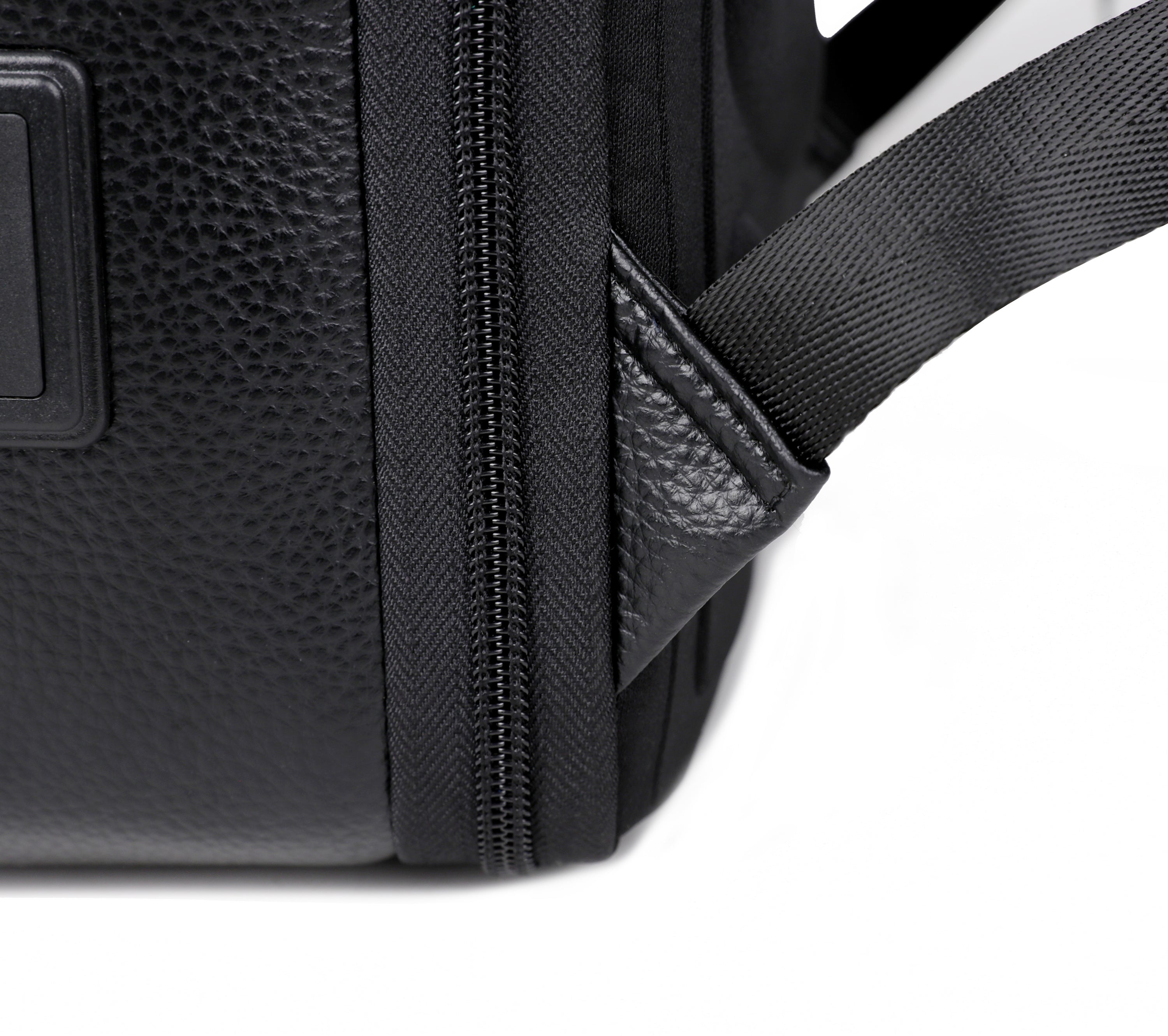 20264 genuine leather backpack