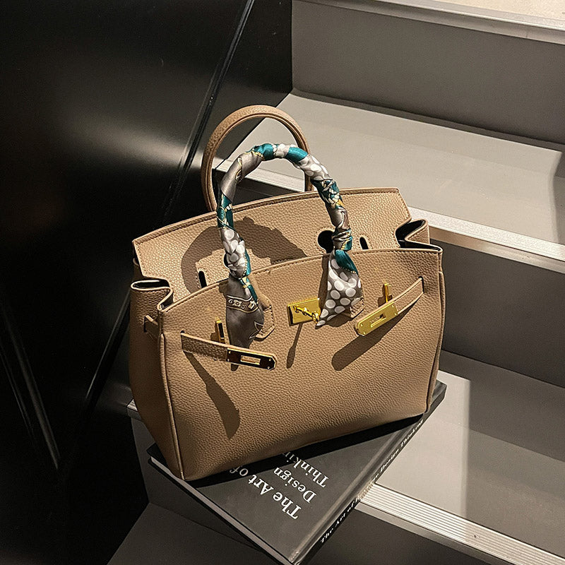 High-end shoulder bag