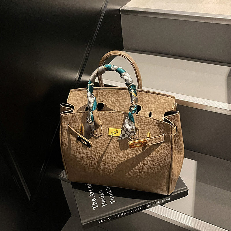 High-end shoulder bag