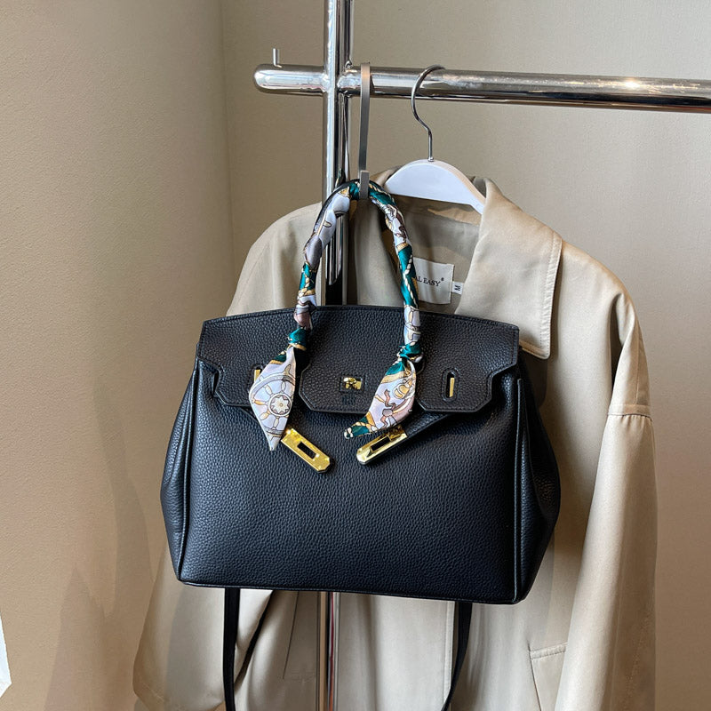 High-end shoulder bag